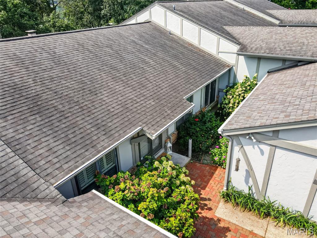 Mason Green Condo 5 - Residential