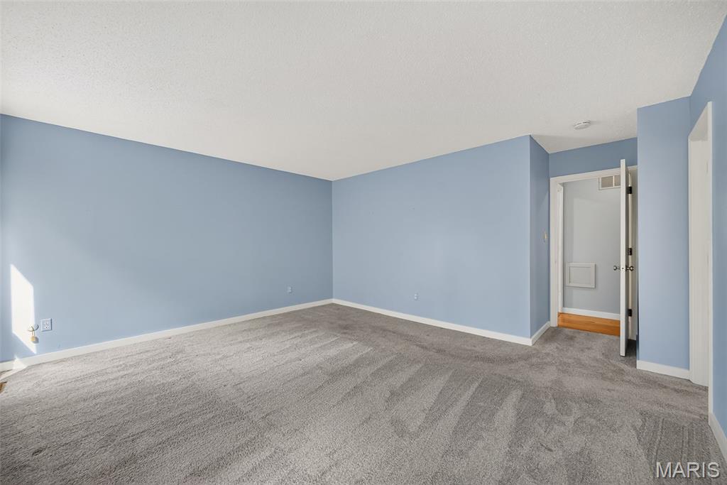 Mason Green Condo 5 - Residential