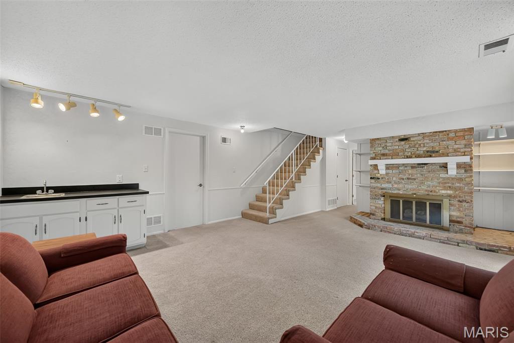 Mason Green Condo 5 - Residential