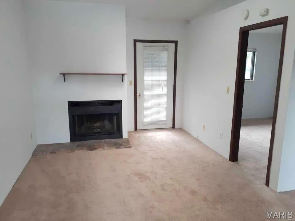 CHATEAU WOODS - Residential Lease