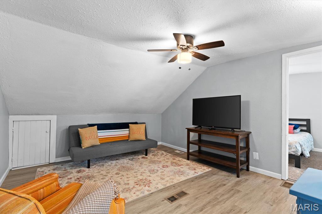 City/Waterloo - Residential