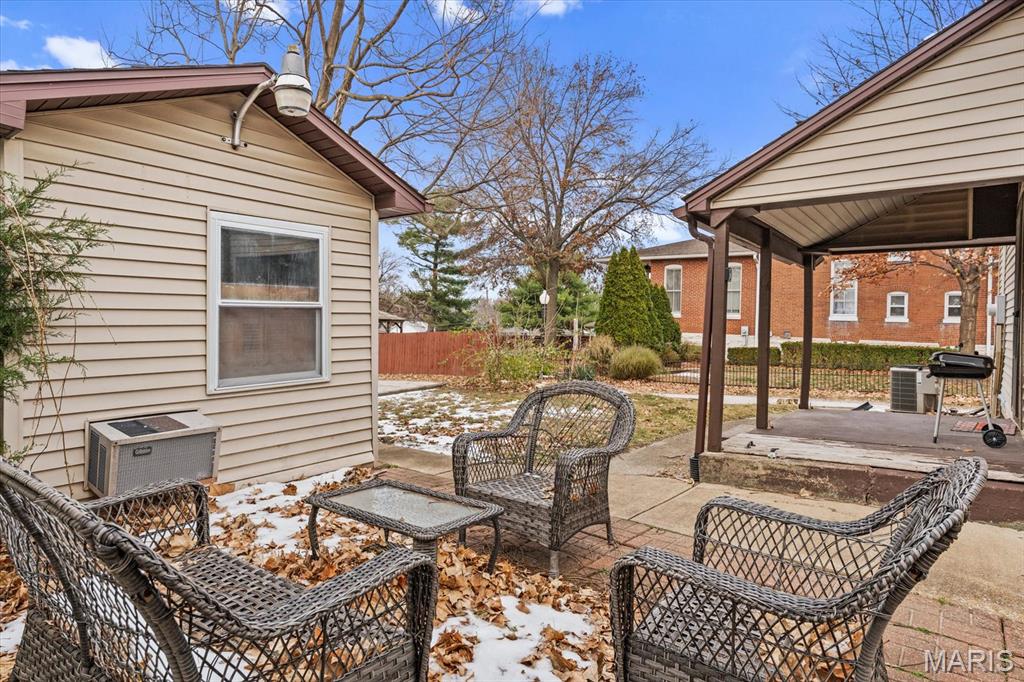 City/Waterloo - Residential
