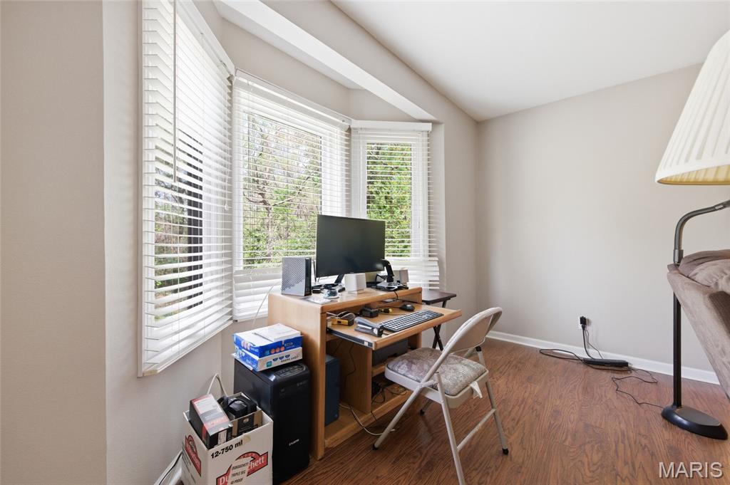 Sun Valley Condo Ph I - Residential