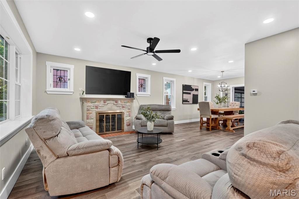 Country Club Add To Normandy Park 2 - Residential