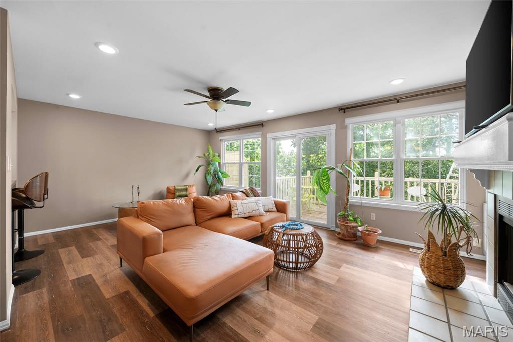 Autumn Lakes Five Condo - Residential