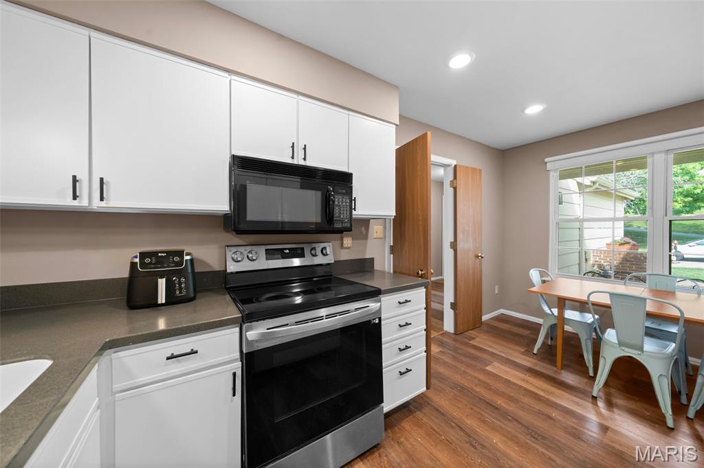 Autumn Lakes Five Condo - Residential