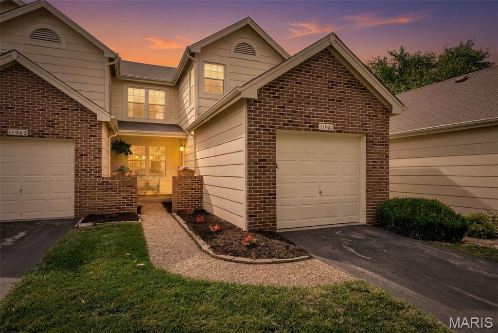 Autumn Lakes Five Condo - Residential