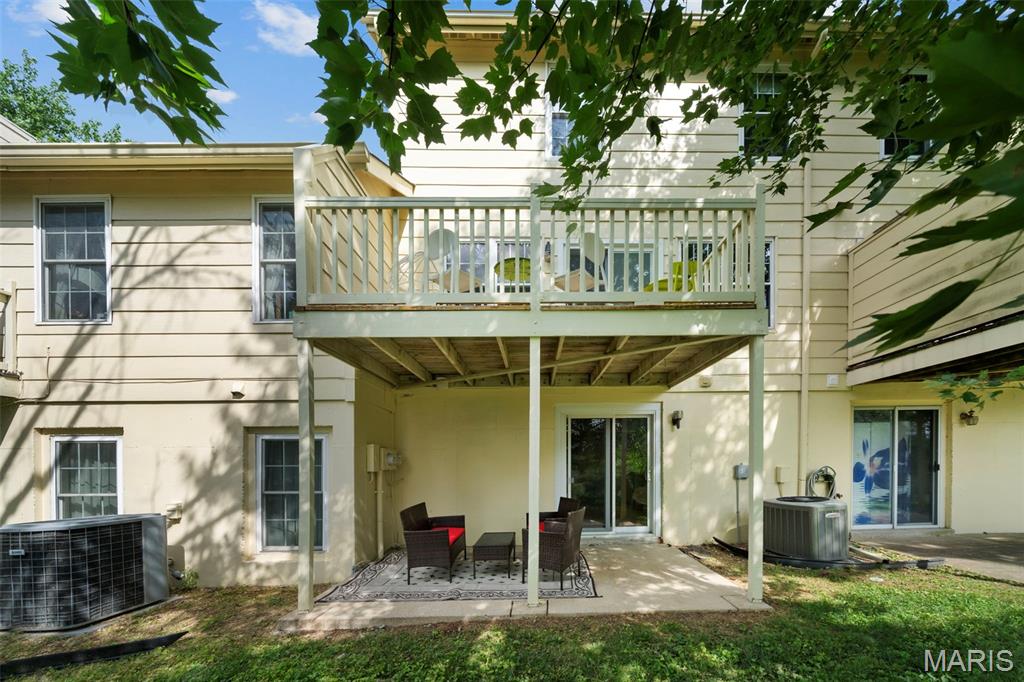 Autumn Lakes Five Condo - Residential