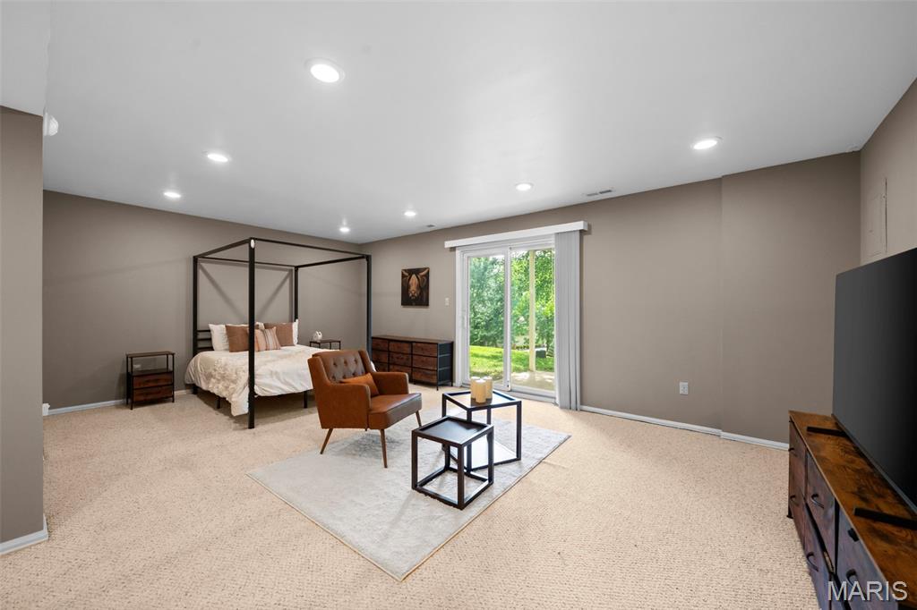 Autumn Lakes Five Condo - Residential