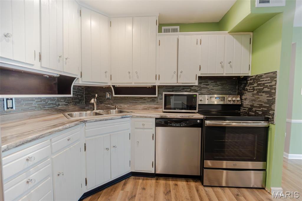 Carroll Wood Hill Condominium - Residential