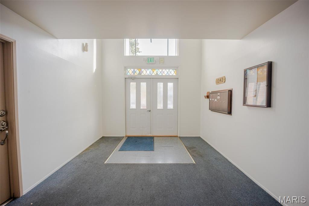Carroll Wood Hill Condominium - Residential
