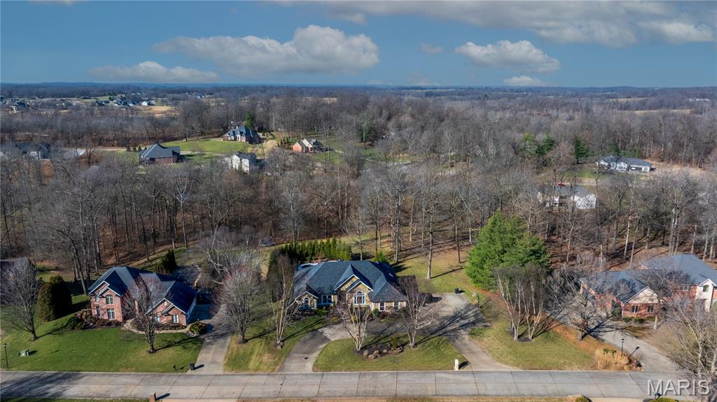 Windwood Lake Estate - Residential