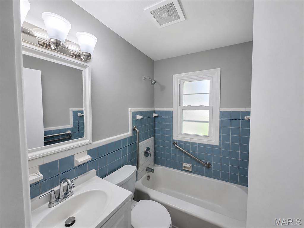 Bissell Hills 4 - Residential Lease