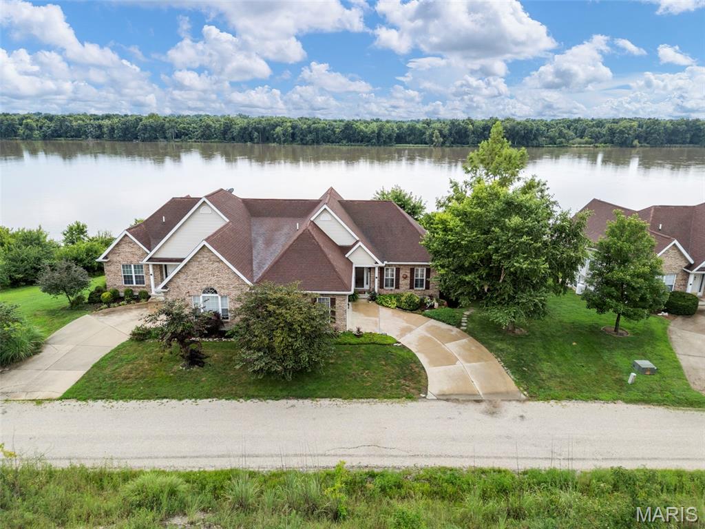 WINNEBERG SUBDIVISION-BRICKYARD VILLAS - Residential