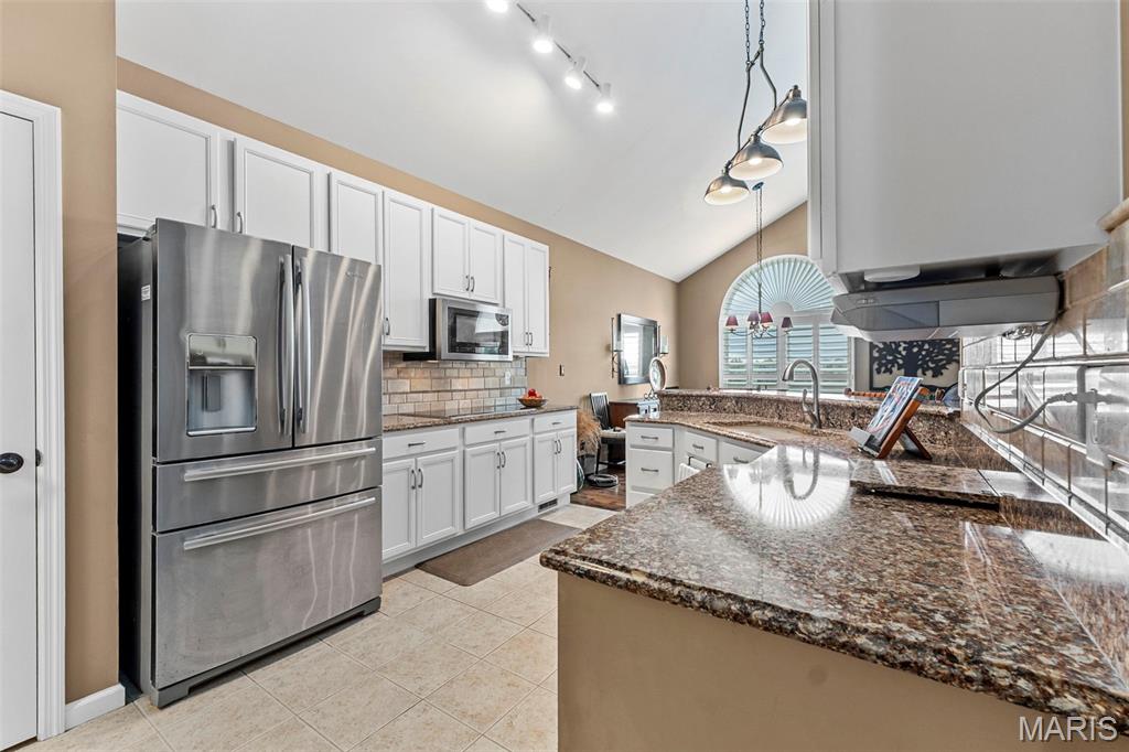WINNEBERG SUBDIVISION-BRICKYARD VILLAS - Residential
