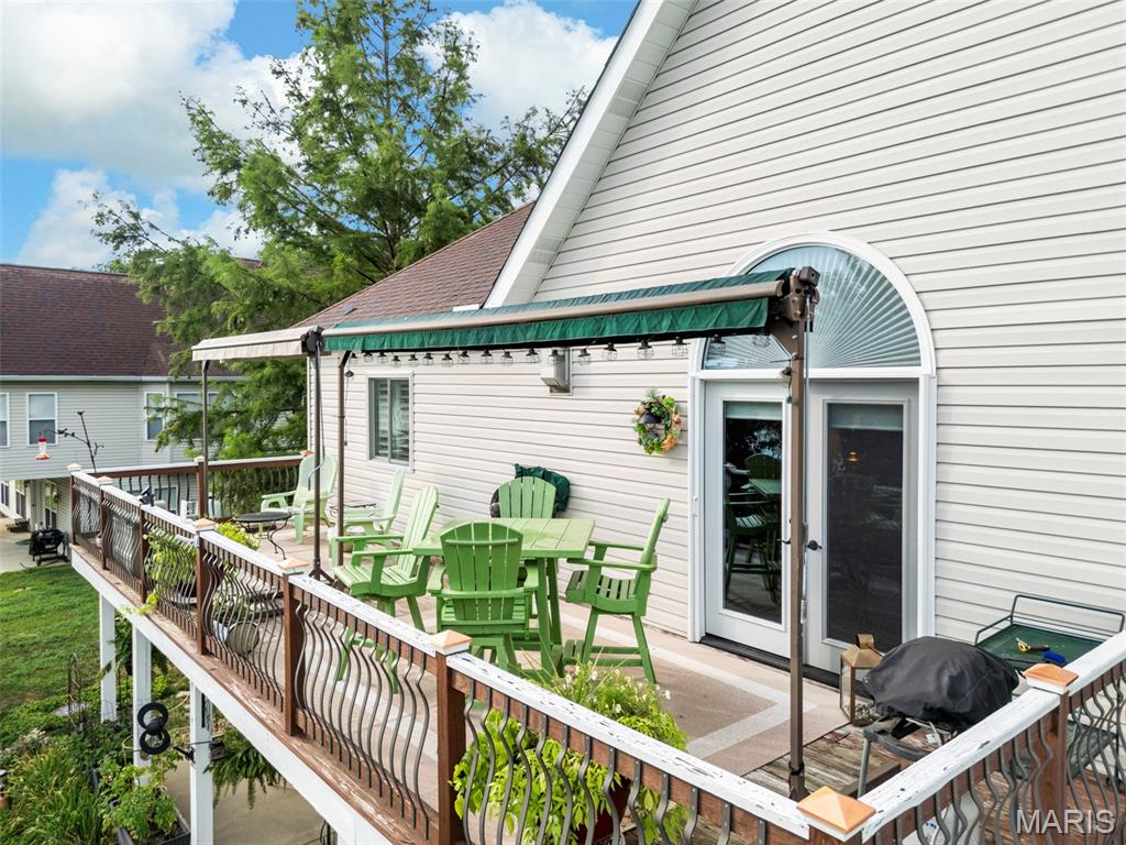 WINNEBERG SUBDIVISION-BRICKYARD VILLAS - Residential