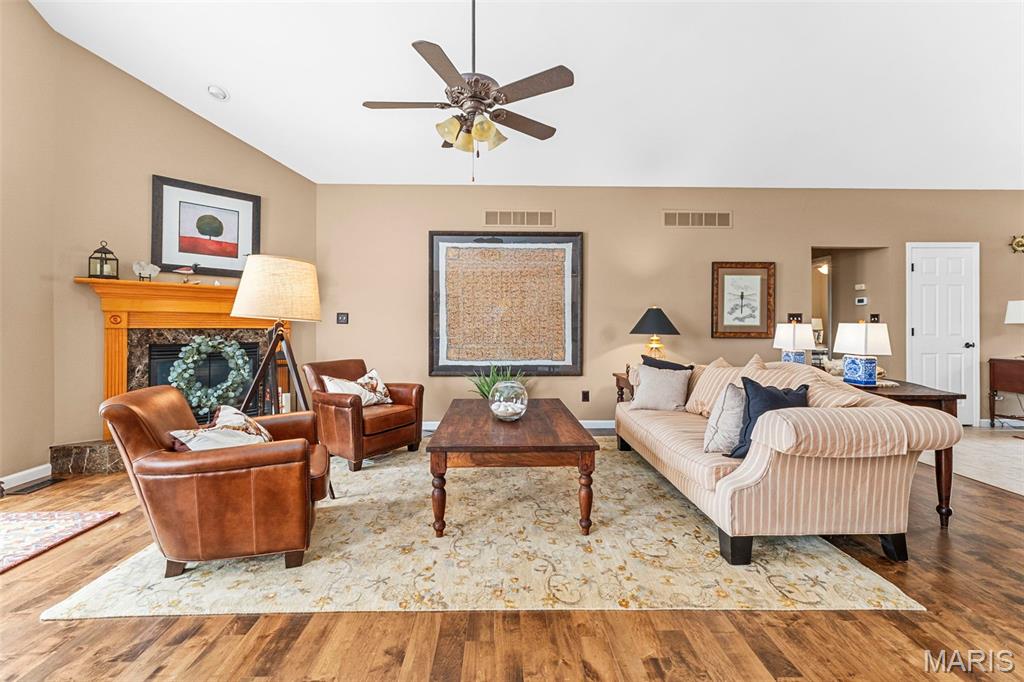 WINNEBERG SUBDIVISION-BRICKYARD VILLAS - Residential