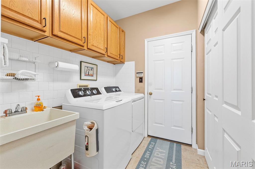 WINNEBERG SUBDIVISION-BRICKYARD VILLAS - Residential