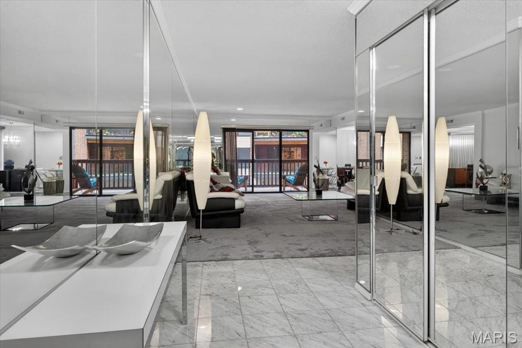 Golfview On The Green Ph Ii Condomini - Residential