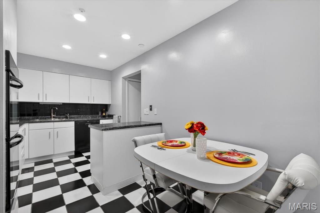 Golfview On The Green Ph Ii Condomini - Residential