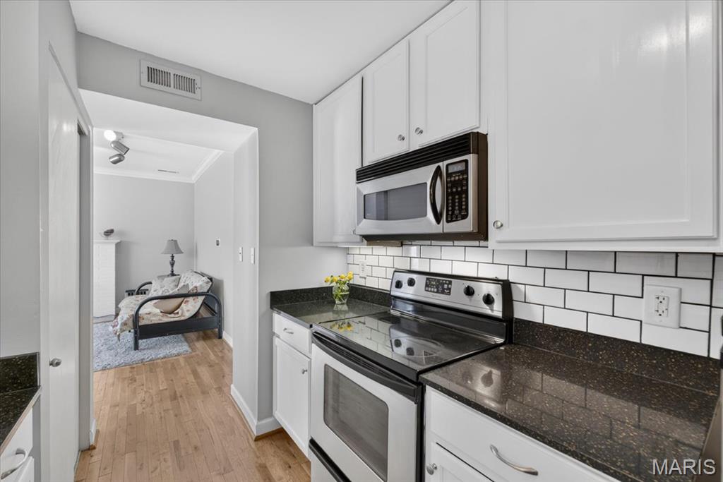 Waterman 4 Condo - Residential