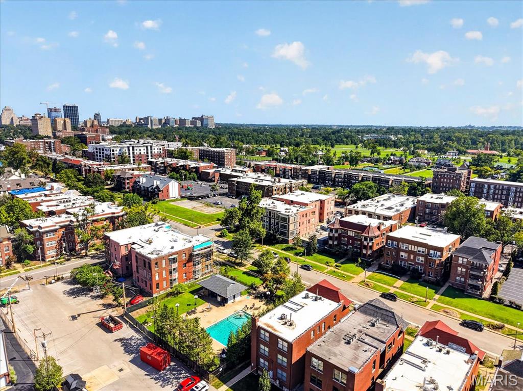 Waterman 4 Condo - Residential