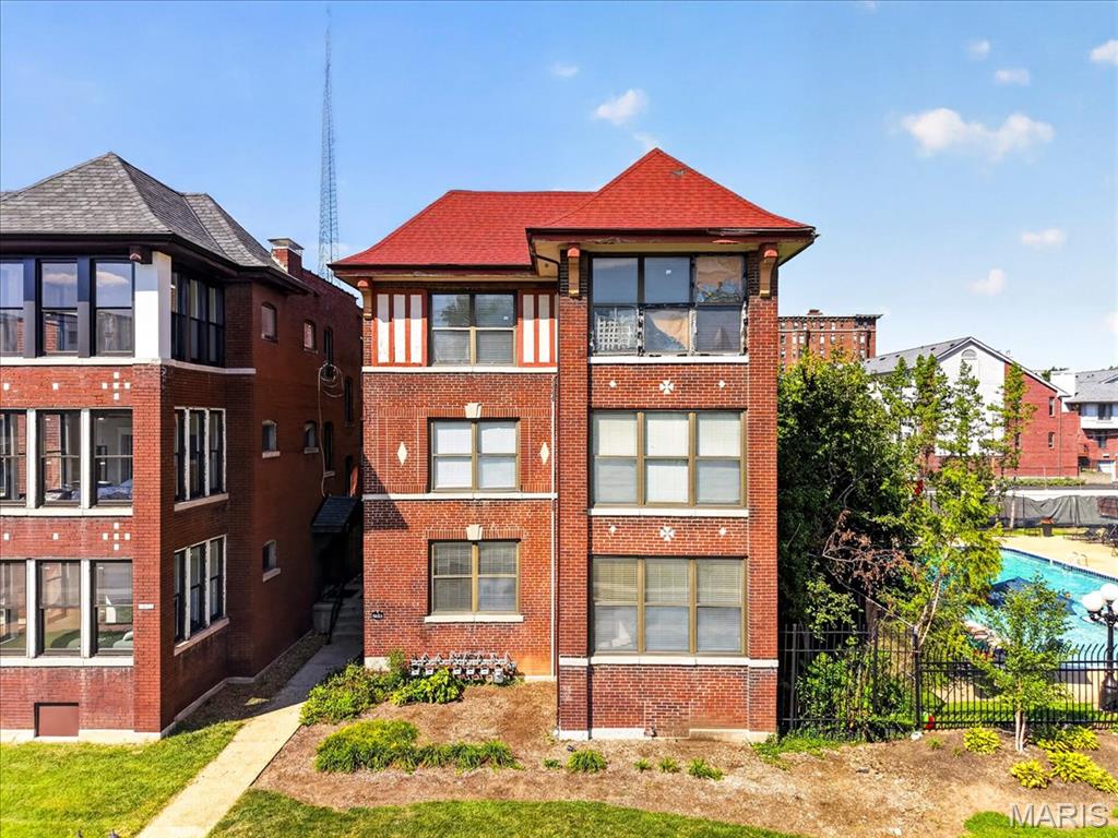 Waterman 4 Condo - Residential