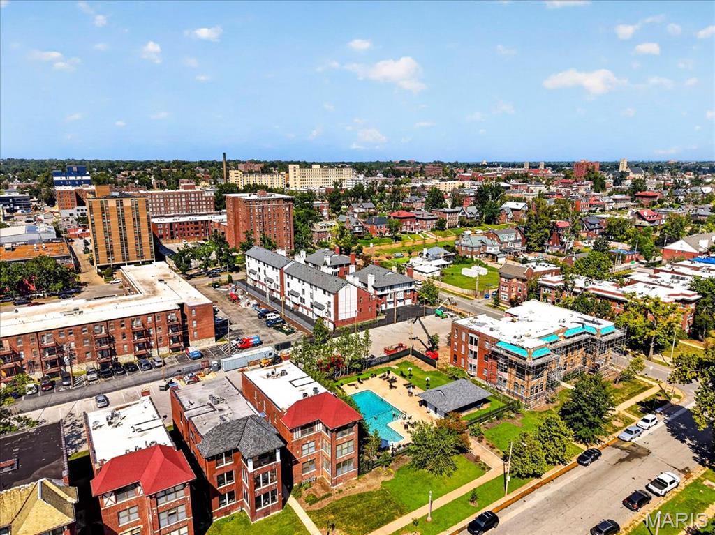 Waterman 4 Condo - Residential