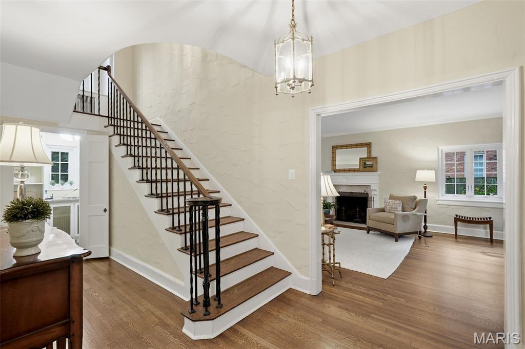 Country Club Place 2 - Residential