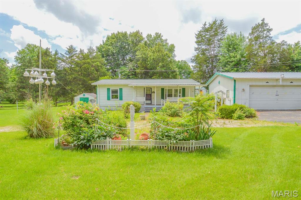 De Lor Acres - Residential