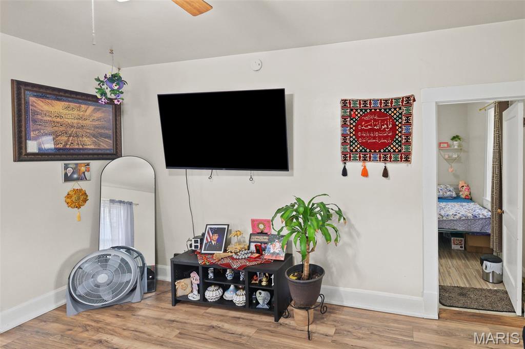 Twelve Oaks - Residential