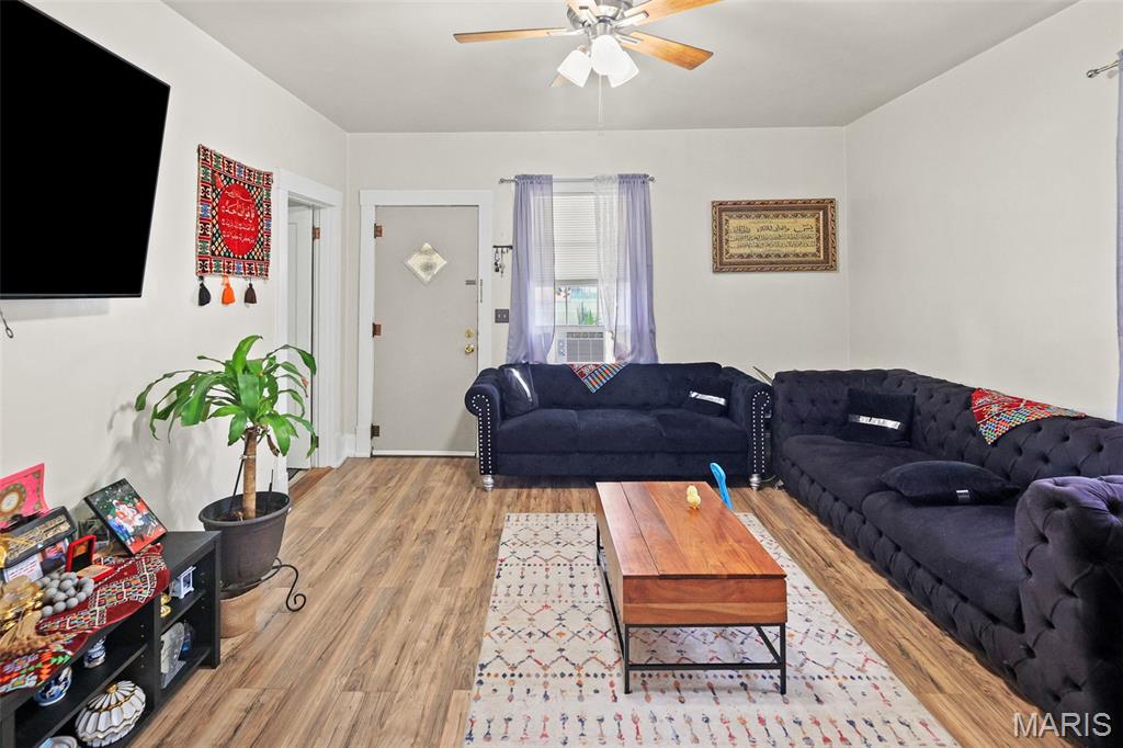 Twelve Oaks - Residential