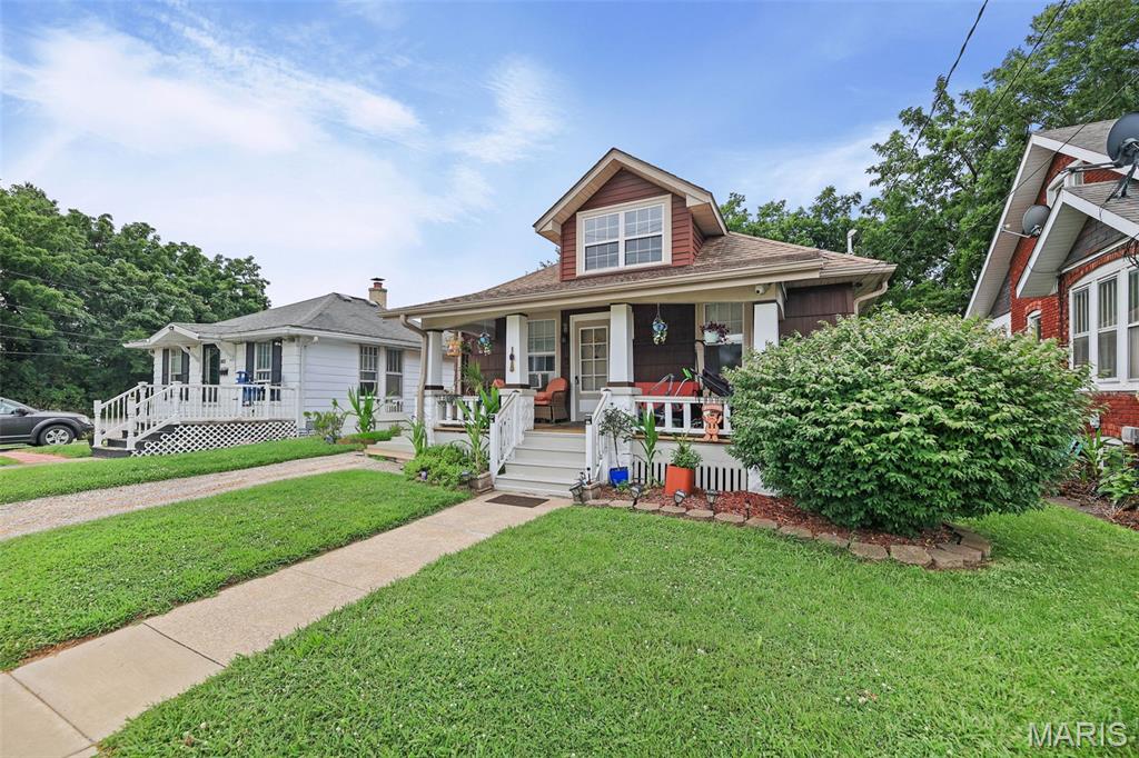 Twelve Oaks - Residential