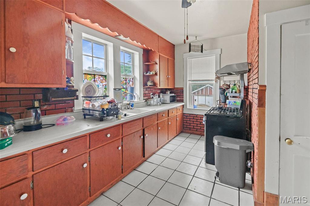 Twelve Oaks - Residential