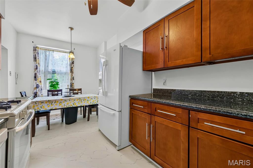 Waterman Condo 04 - Residential
