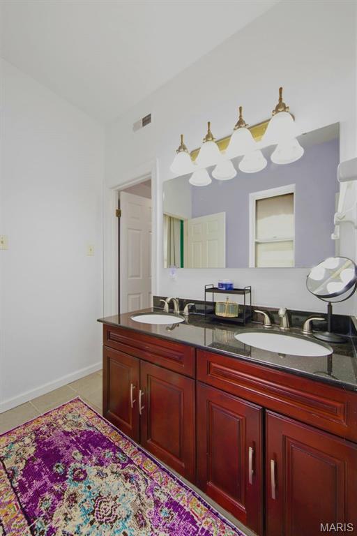 Waterman Condo 04 - Residential