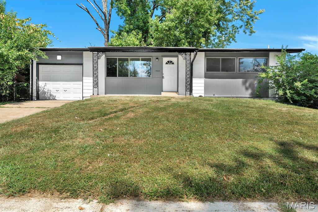 *MULTIPLE OFFERS RECEIVED – HIGHEST & BEST*

Seller has received multiple offers and is requesting Highest and Best offers by 3:00 PM tomorrow, September 15, 2026.
Please submit your strongest offer and best terms by the deadline for seller consideration. Seller reserves the right to accept an offer prior to the deadline.

Well-maintained 3-bedroom, 2-bath home featuring a partially finished basement with a full bathroom, offering added living space and flexibility. The home includes a large garage and a separate dining room that has been freshly painted. A great opportunity for buyers seeking space and functionality.
