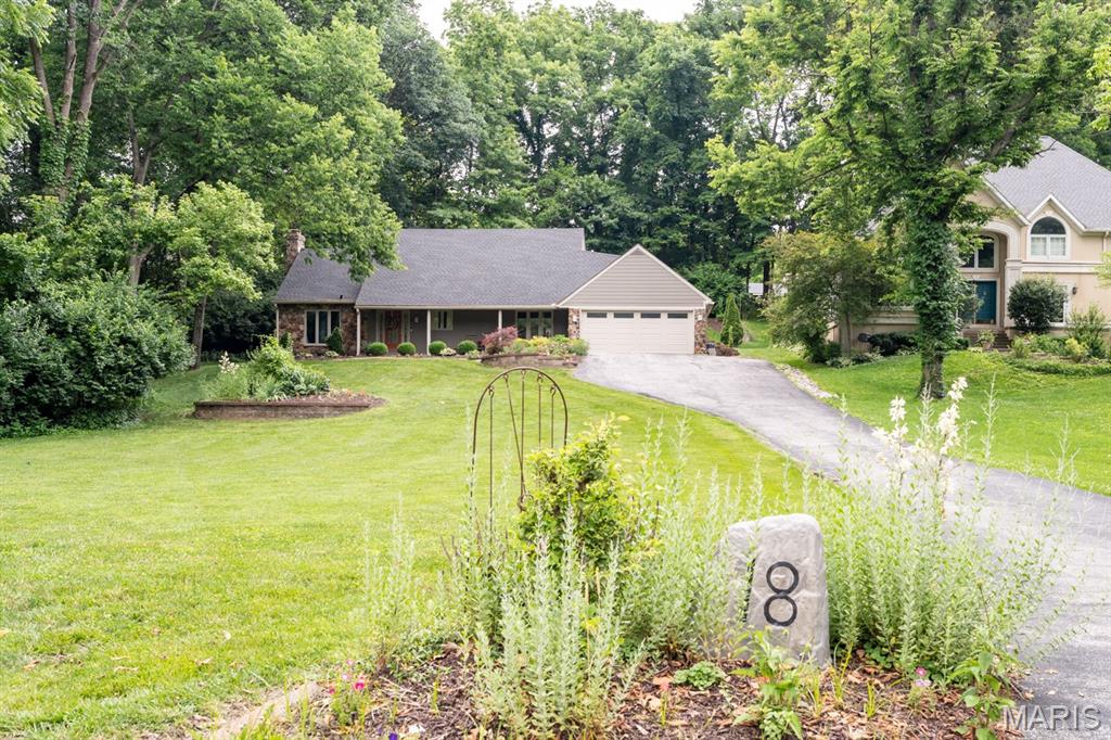 Mill Woods North 1st Add - Residential
