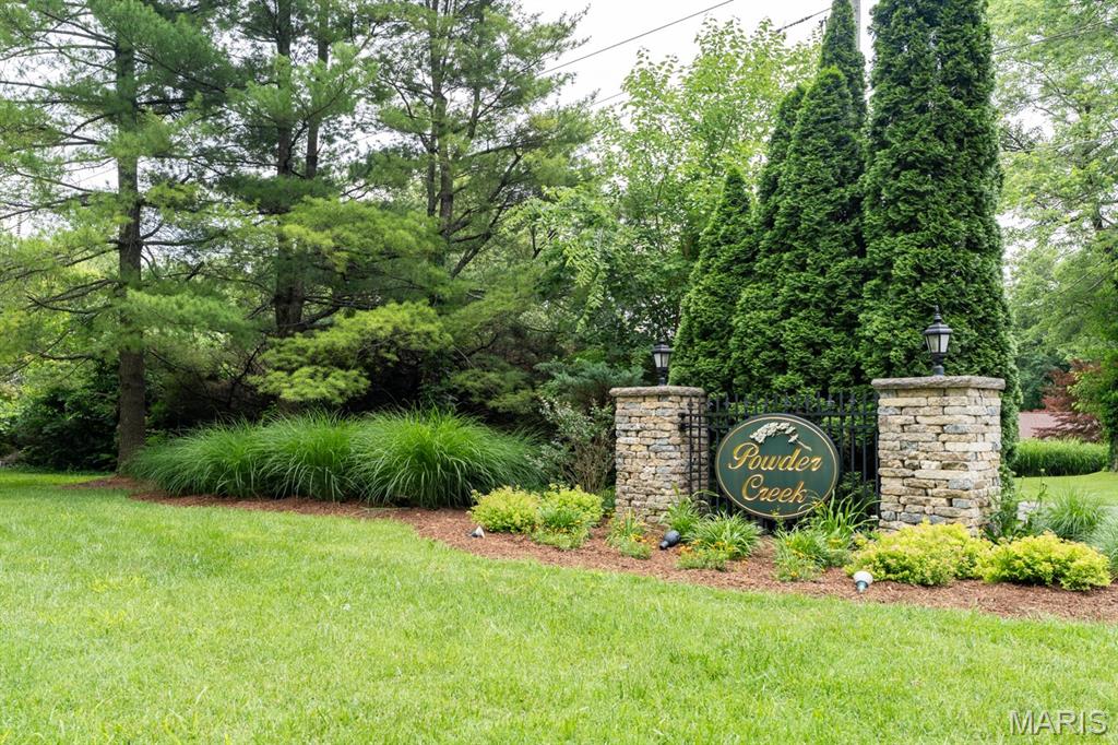 Mill Woods North 1st Add - Residential