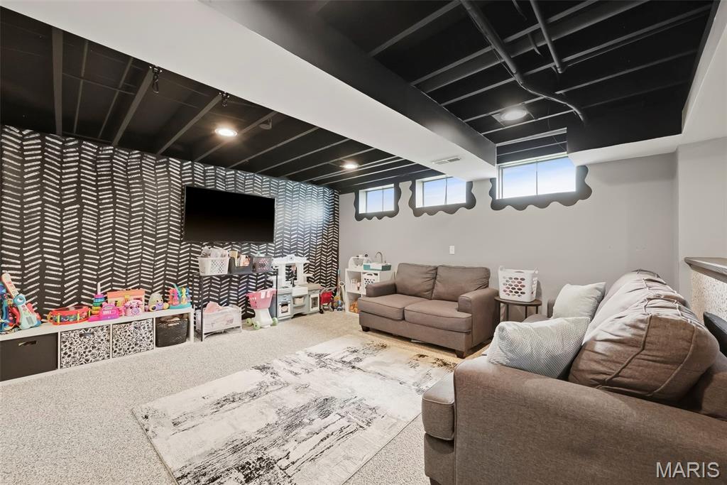Kingspointe - Residential