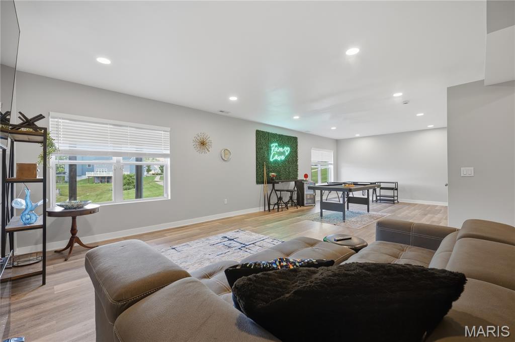 Vista Conn Lts 11 12 13 27 & Common - Residential