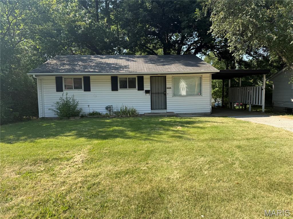 Check out this wonderful investment opportunity! This fully remodeled three-bedroom; one-bathroom single family home in North St. Louis County has been fully remodeled - freshly painted all neutral colors, brand new LVP flooring, brand new kitchen cabinets, countertop. The bathroom has a brand new sink and vanity. Rental comps for this style of property are approx. $1,275-$1,300/month. Schedule a showing today!