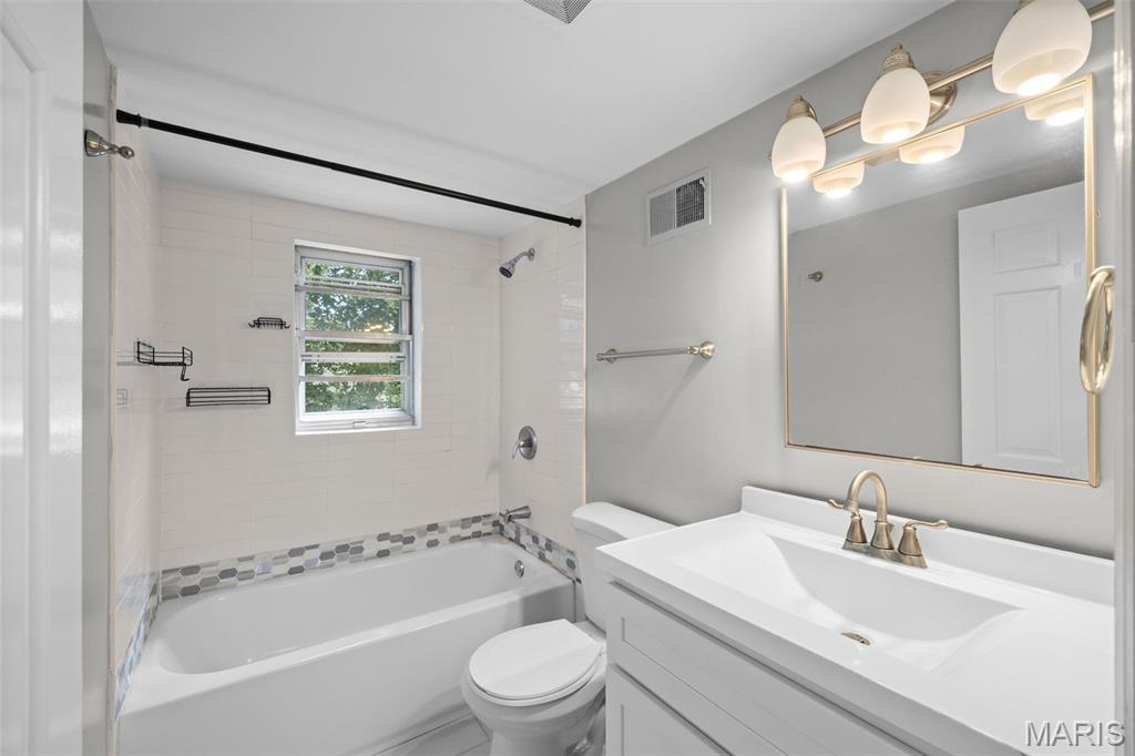 Country Club Add 2 Of Normandy Park - Residential