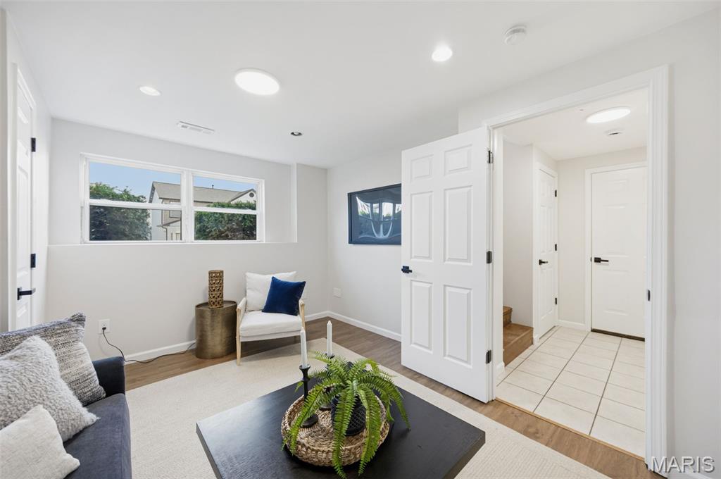 Five Oaks - Residential
