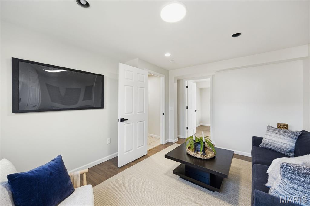 Five Oaks - Residential