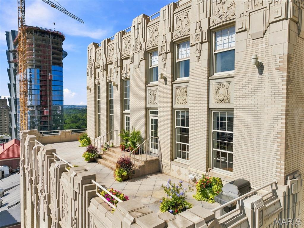 Park Plaza Condominiums - Residential
