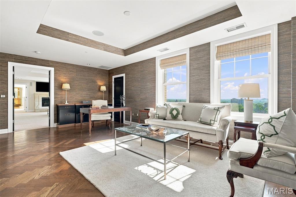 Park Plaza Condominiums - Residential