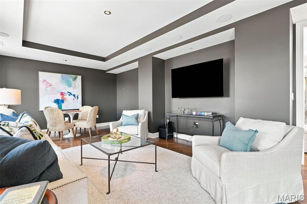 Park Plaza Condominiums - Residential