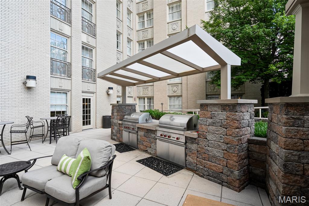 Park Plaza Condominiums - Residential