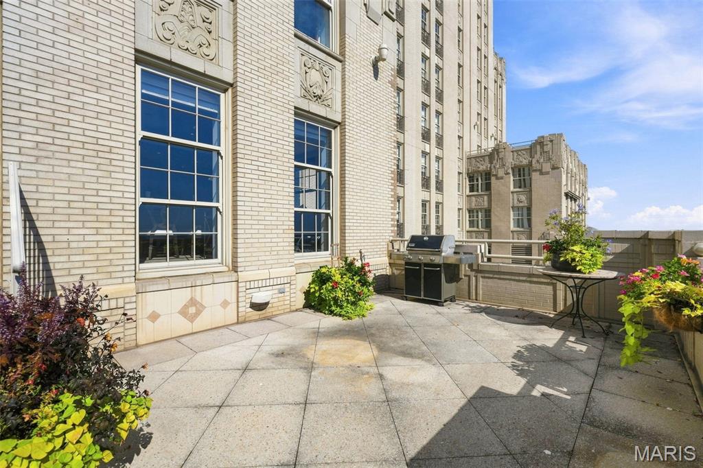 Park Plaza Condominiums - Residential